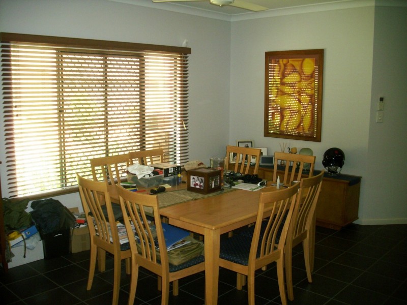 16 Davidson Close, Redlynch QLD 4870