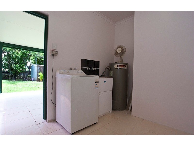 102 Callum Street, Mooroobool QLD 4870