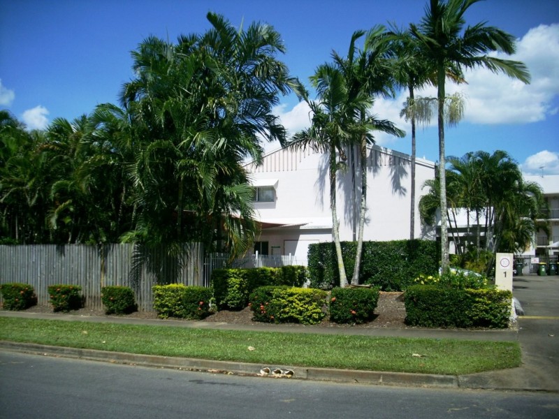 9/1 Grantala Street, Manoora QLD 4870