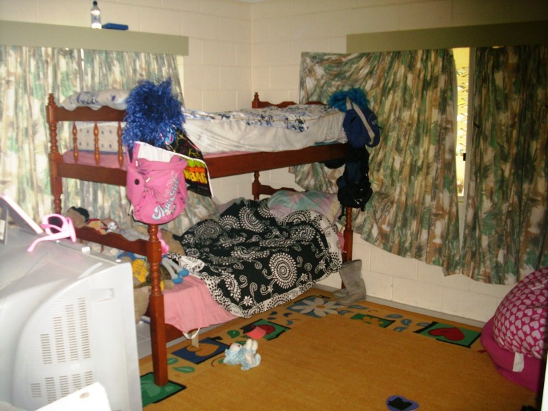 11 Lennon Street, Westcourt QLD 4870