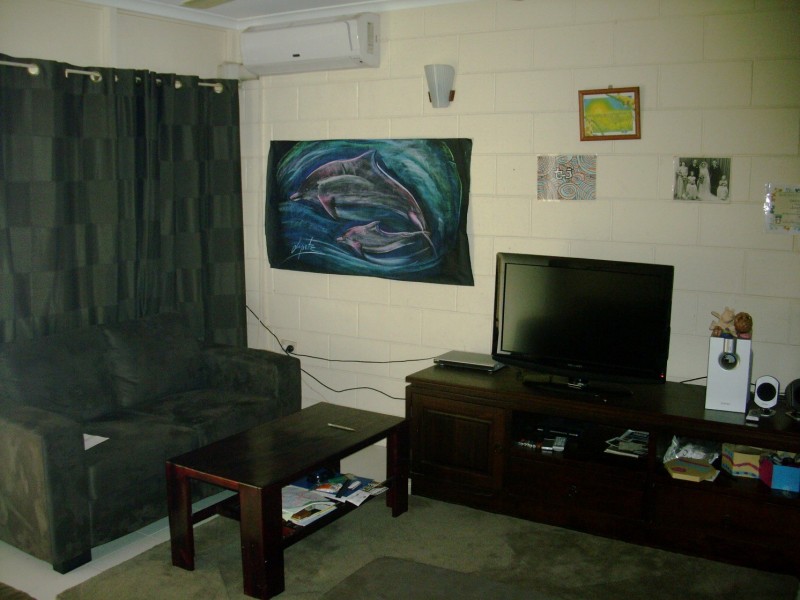 11 Lennon Street, Westcourt QLD 4870