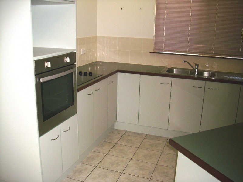 10/71-73 Cedar Road, Palm Cove QLD 4879