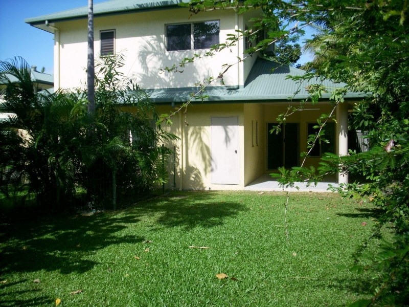 10/71-73 Cedar Road, Palm Cove QLD 4879