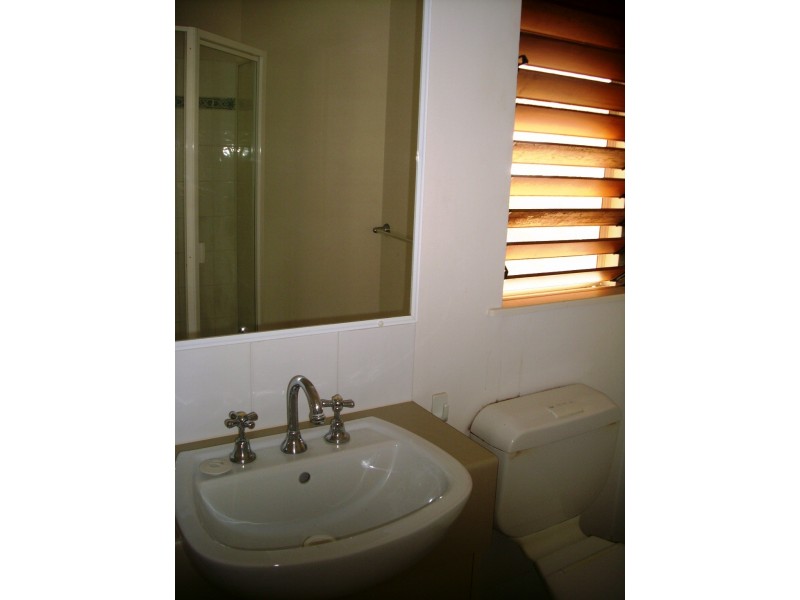 10/71-73 Cedar Road, Palm Cove QLD 4879