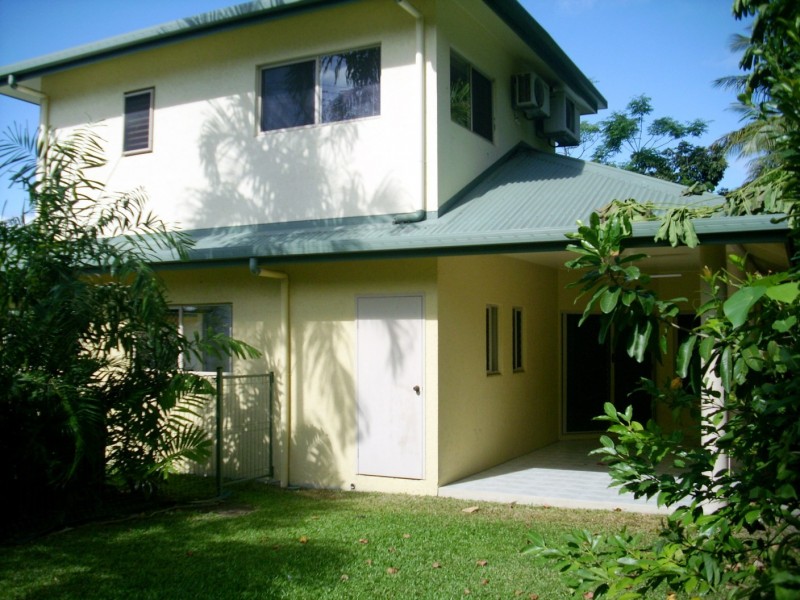 10/71-73 Cedar Road, Palm Cove QLD 4879