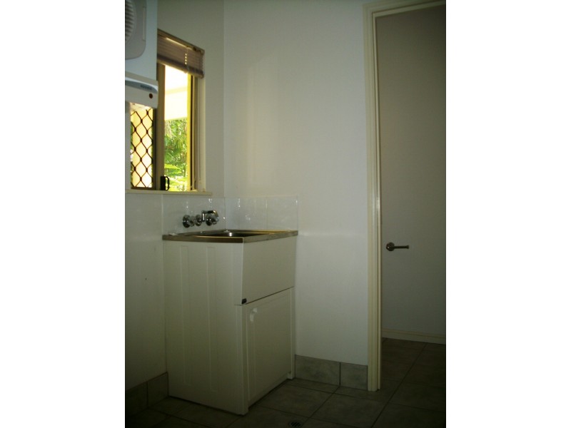 10/71-73 Cedar Road, Palm Cove QLD 4879