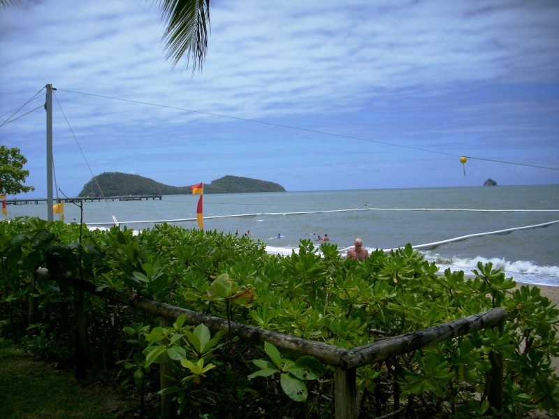 10/71-73 Cedar Road, Palm Cove QLD 4879