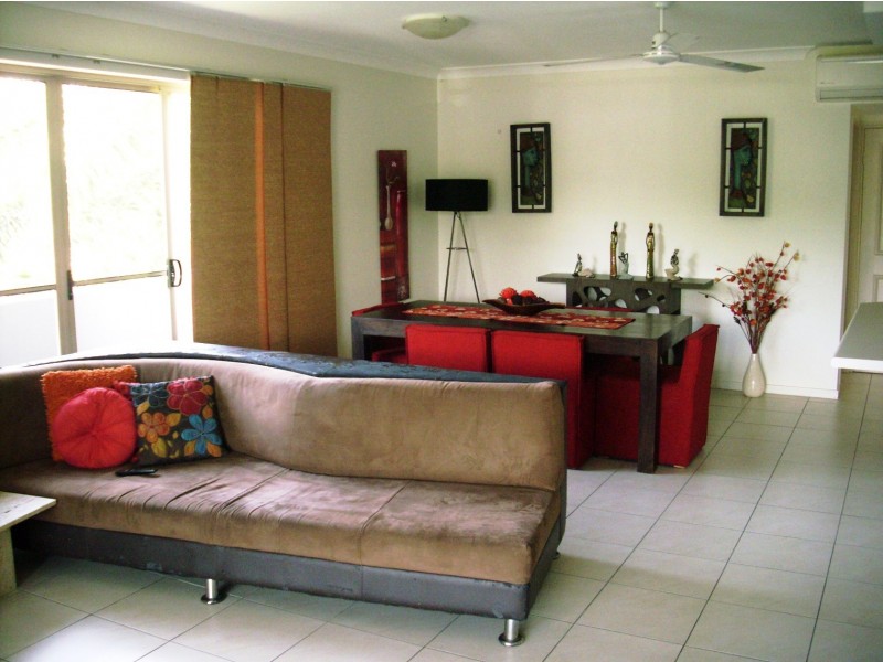 2/2 Cannon Street, Manunda QLD 4870