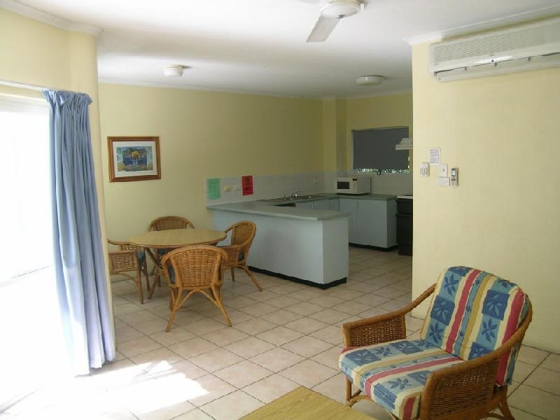 113/219-225 Mcleod Street, Cairns QLD 4870