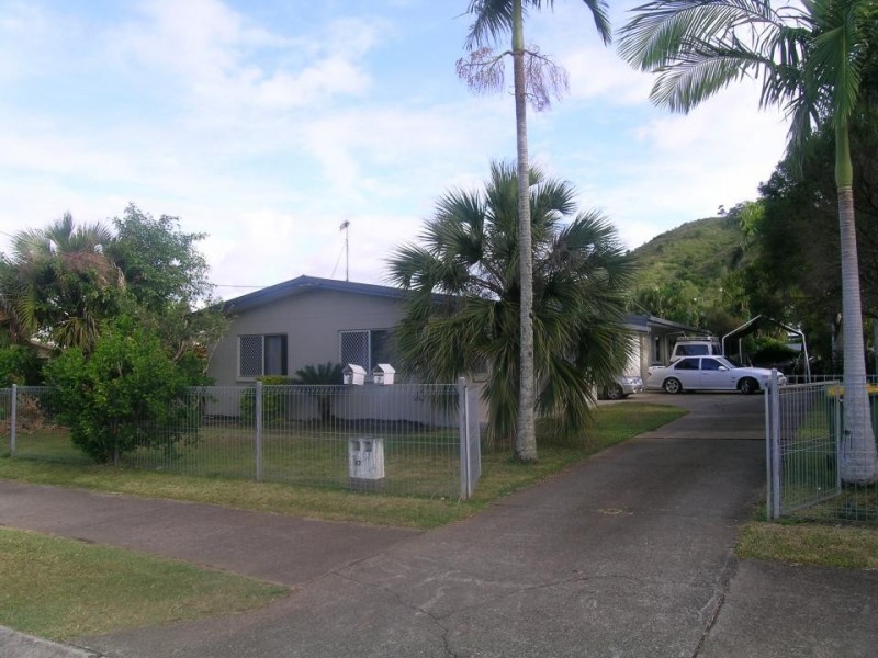 23 Windarra Street, Woree QLD 4868