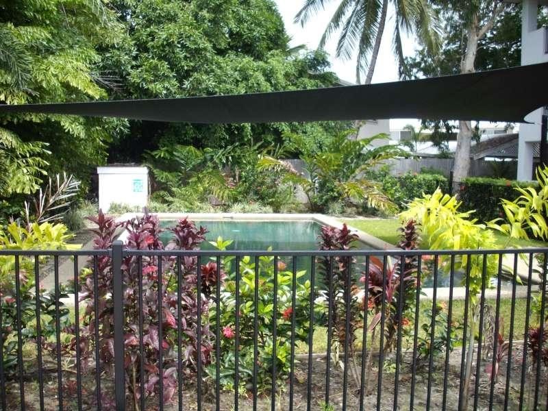 2/14 Adair Street, Cairns QLD 4870