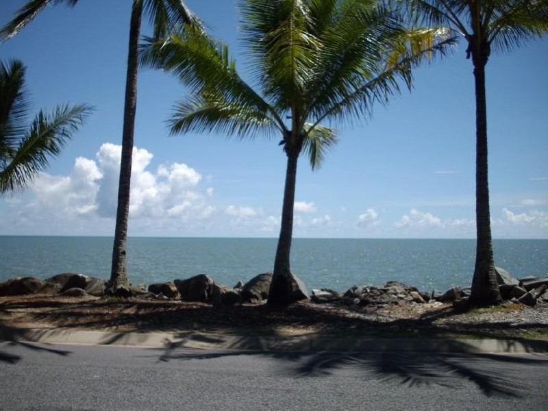 197-201 O’Shea Esplanade, Machans Beach QLD 4878