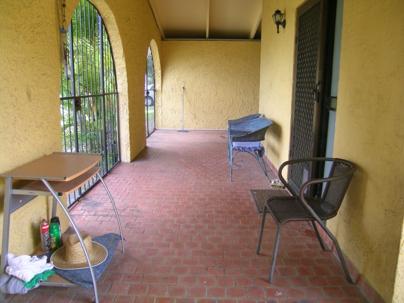 1 Wilcox Close, Manoora QLD 4870