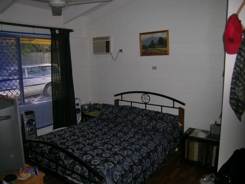 1 Wilcox Close, Manoora QLD 4870