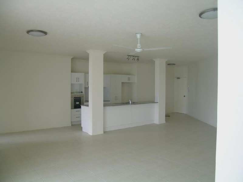 15 Minnie Street, Cairns QLD 4870