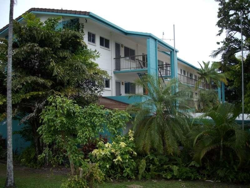 6 71 Moore Street, Cairns QLD 4870