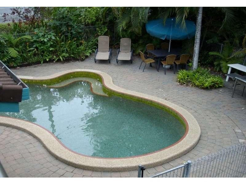 6 71 Moore Street, Cairns QLD 4870