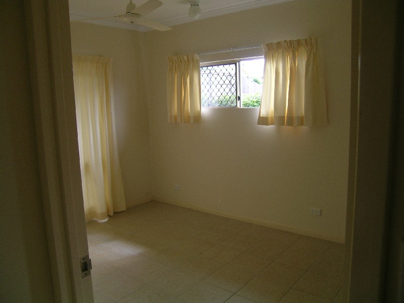 11 Nadosa Close, Mount Sheridan QLD 4868