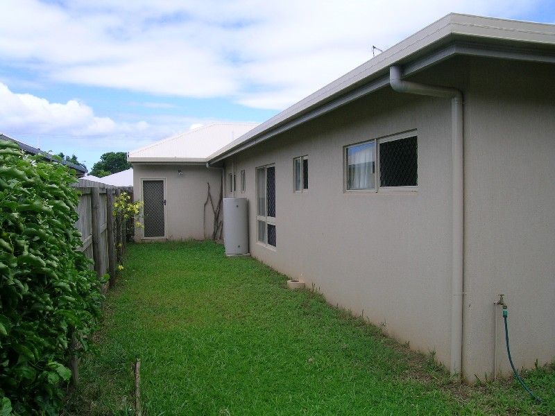 11 Nadosa Close, Mount Sheridan QLD 4868