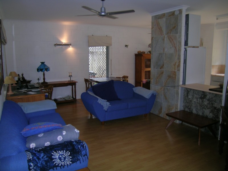 6 Amarina Close, Caravonica QLD 4878