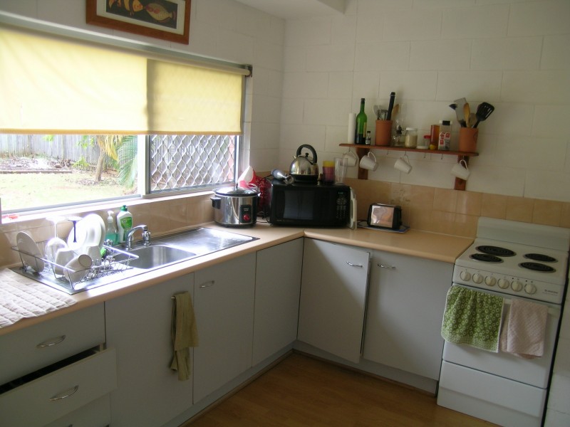 6 Amarina Close, Caravonica QLD 4878