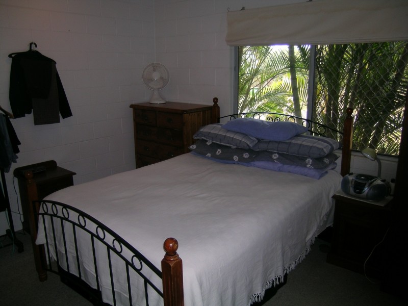 6 Amarina Close, Caravonica QLD 4878