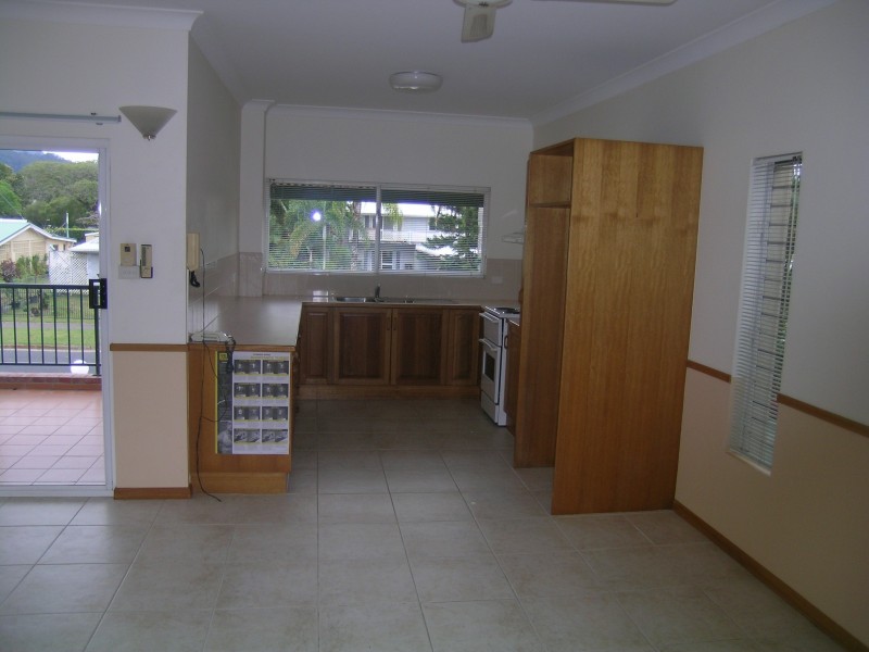 9/5-7 Herries Street, Earlville QLD 4870