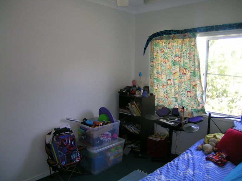 4/342-344 McCoombe Street, Mooroobool QLD 4870
