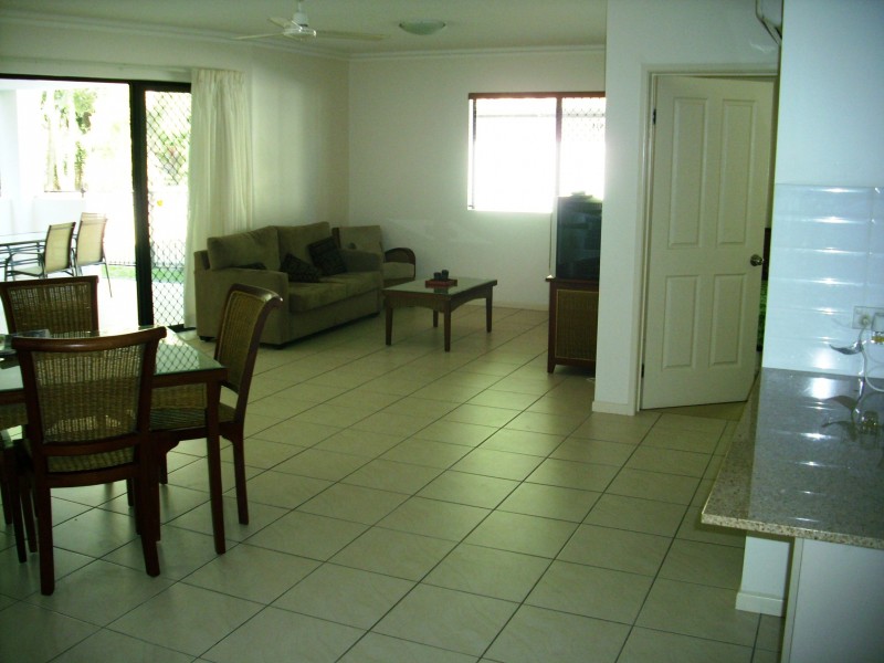 2/14 Adair Street, Yorkeys Knob QLD 4878