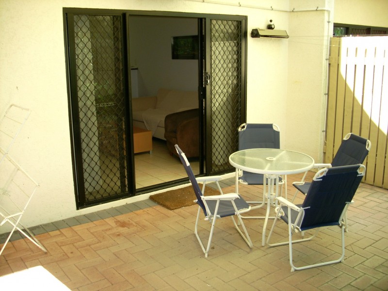 3/65 Cedar Road, Palm Cove QLD 4879