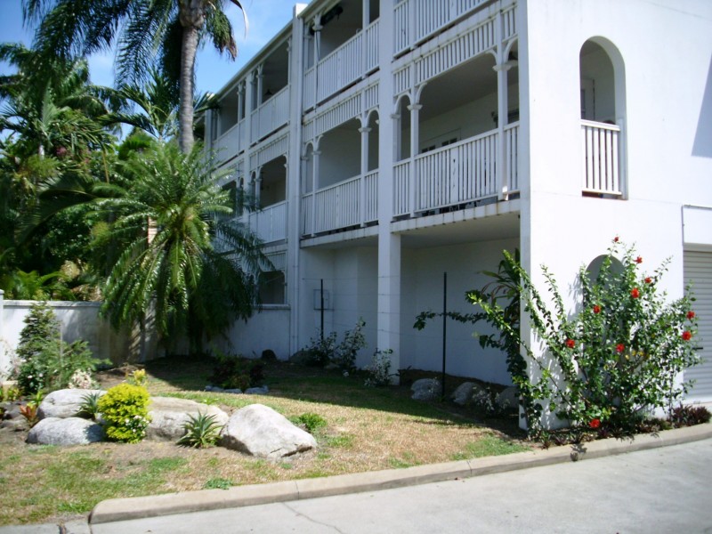 1/158 McLeod Street, Cairns City QLD 4870