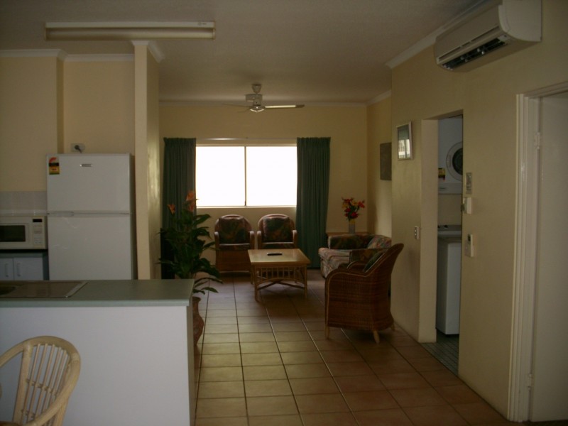 38 Cairns Street, Cairns North QLD 4870