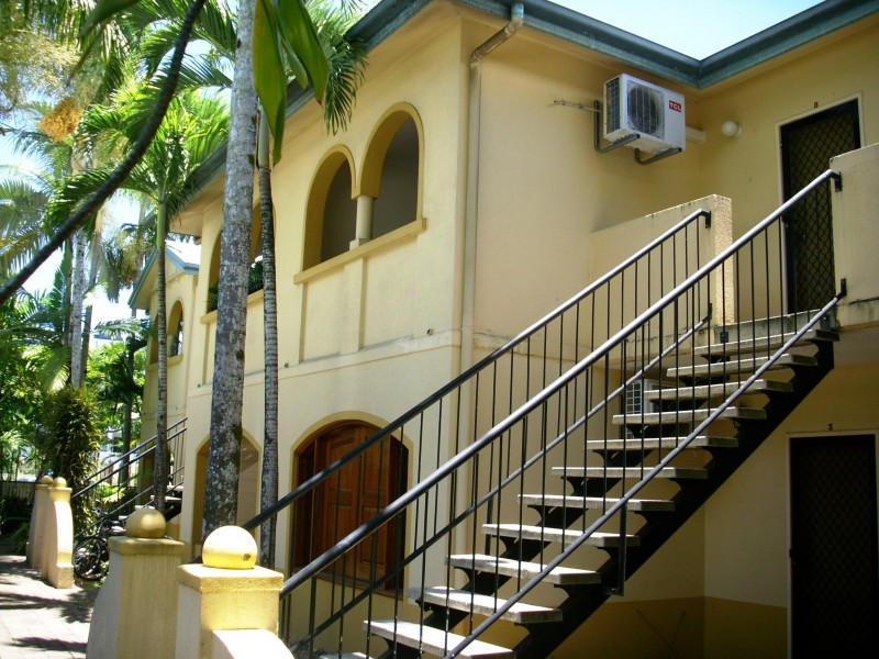 8/319 Severin Street, Parramatta Park QLD 4870