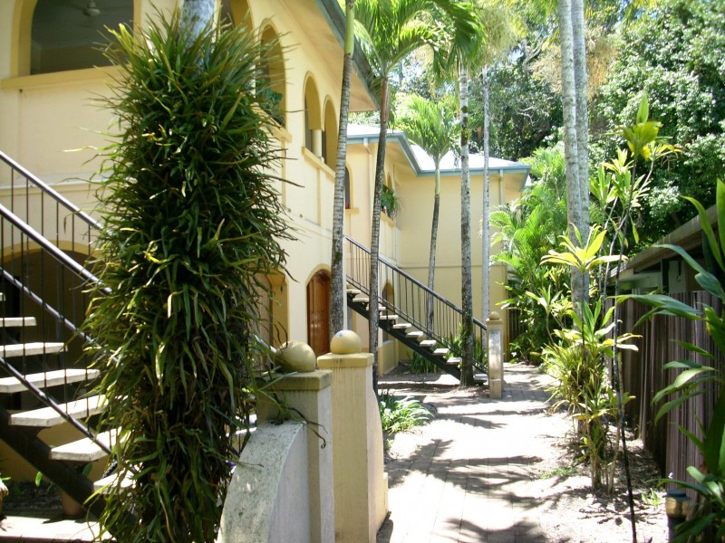 8/319 Severin Street, Parramatta Park QLD 4870