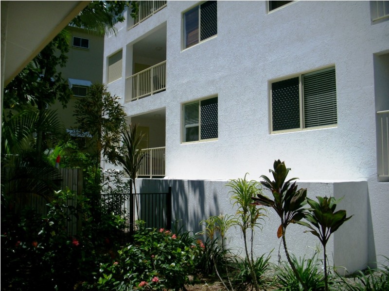 2/210 Grafton Street, Cairns QLD 4870