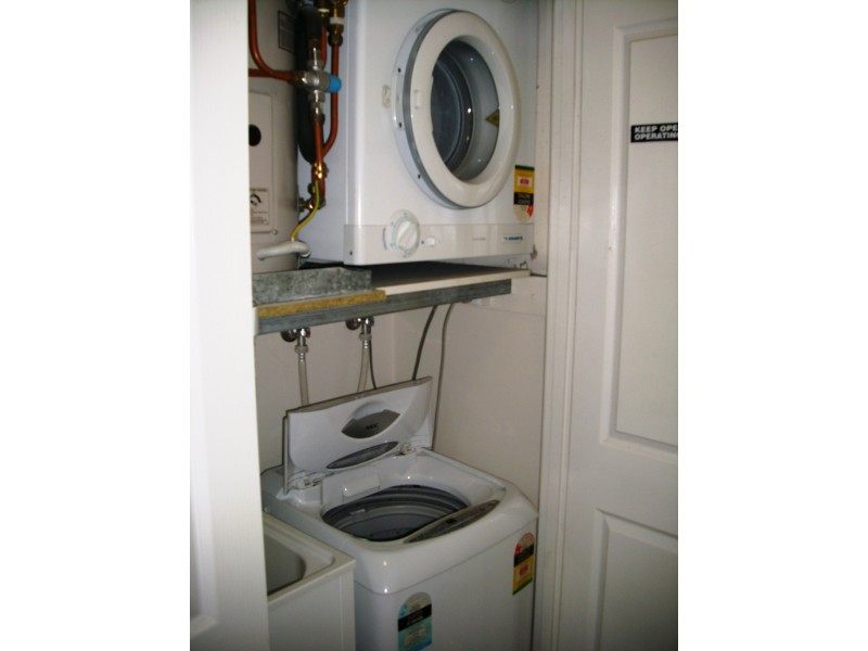 2/210 Grafton Street, Cairns QLD 4870