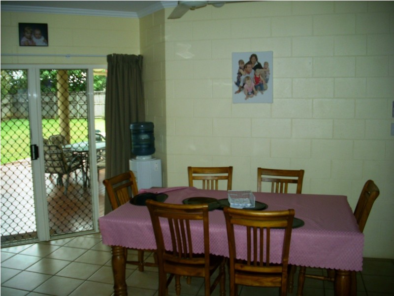 8 Moth Close, Edmonton QLD 4869