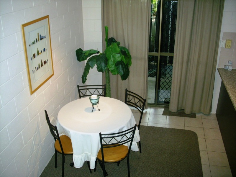 6/171 McLeod Street, Cairns North QLD 4870