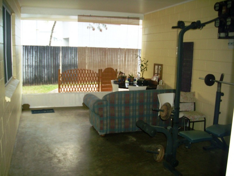 8 Maina Street, Earlville QLD 4870