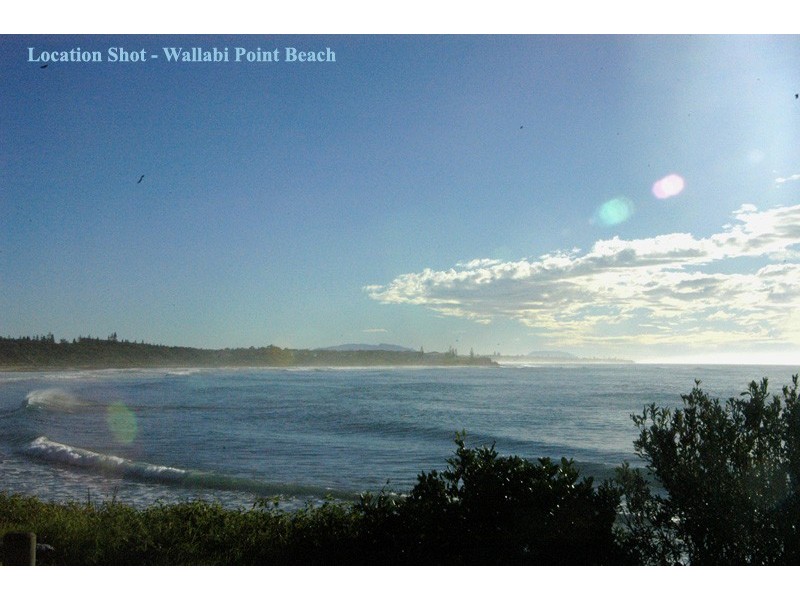8 Ocean Drive, Wallaby Point, Old Bar NSW 2430