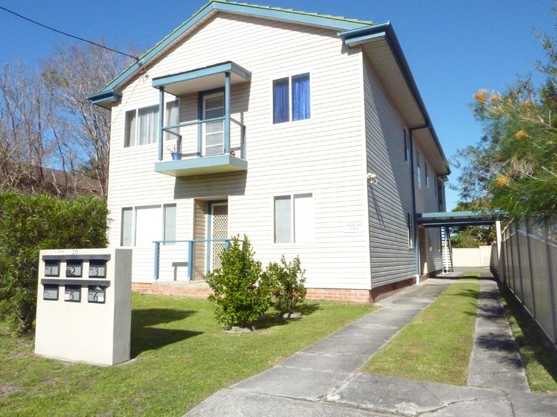 2/20 Helen Street, Forster NSW 2428