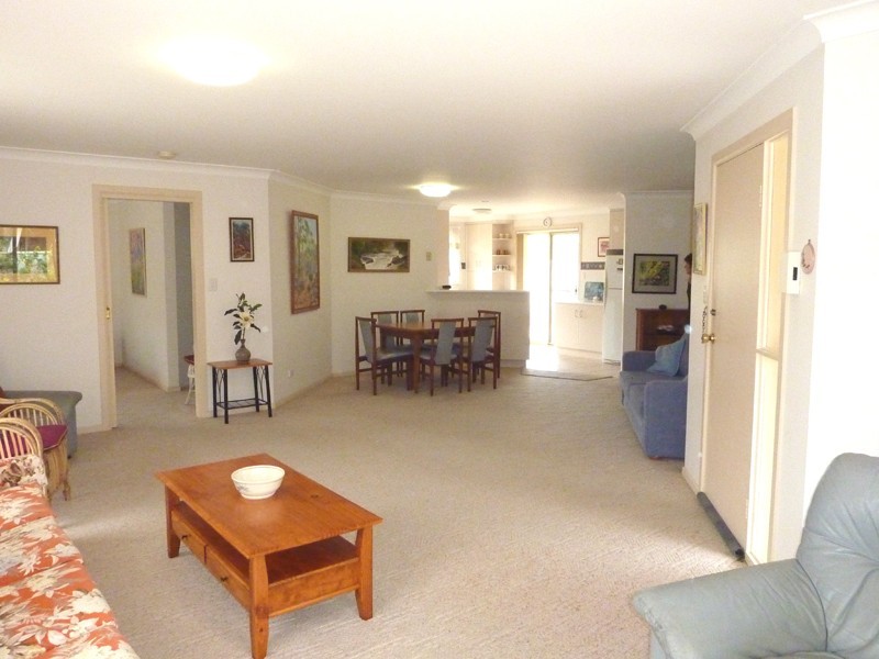 2/15 Cocos Crescent, Forster NSW 2428