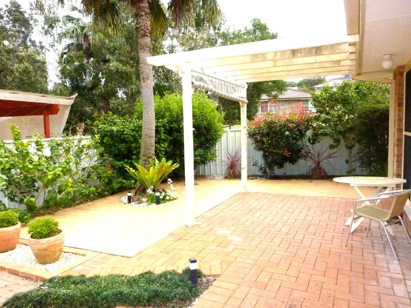 2/15 Cocos Crescent, Forster NSW 2428