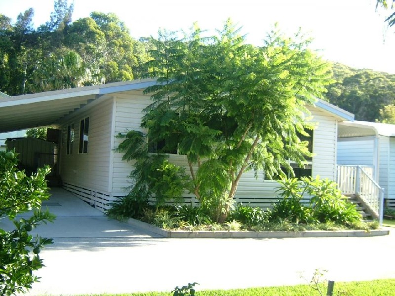 13 Palm Oasis Caravan Park, Blueys Beach NSW 2428