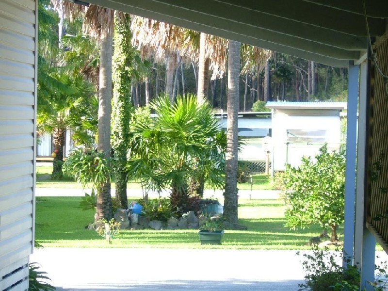 13 Palm Oasis Caravan Park, Blueys Beach NSW 2428