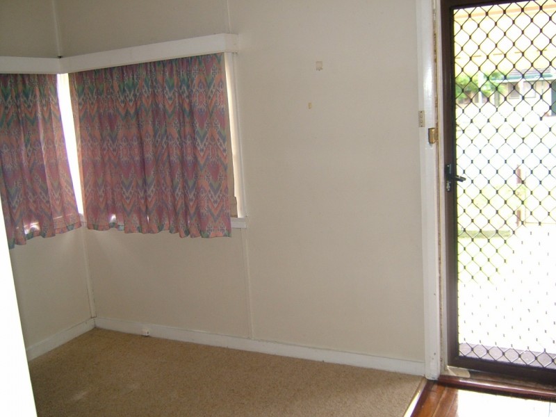 7 Macintosh Street, Forster NSW 2428