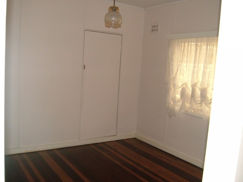 7 Macintosh Street, Forster NSW 2428