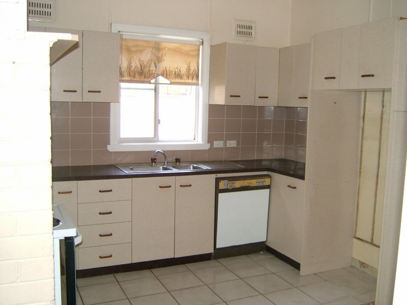 7 Macintosh Street, Forster NSW 2428