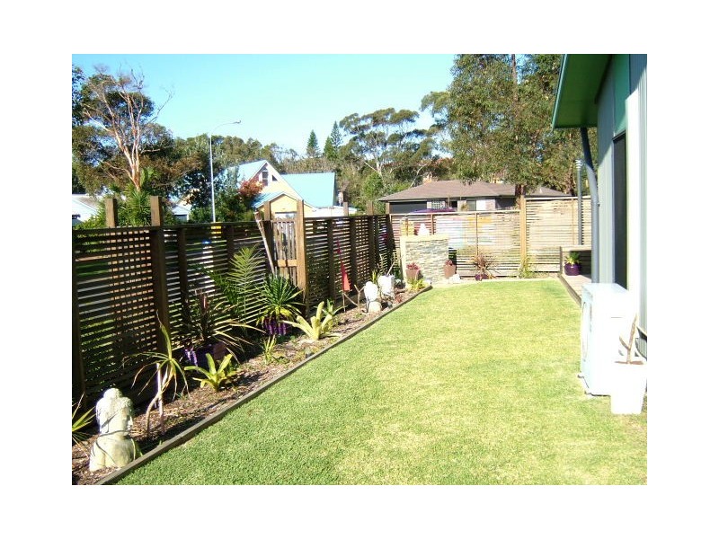 1/51 BELBOURIE CRESCENT, Boomerang Beach NSW 2428