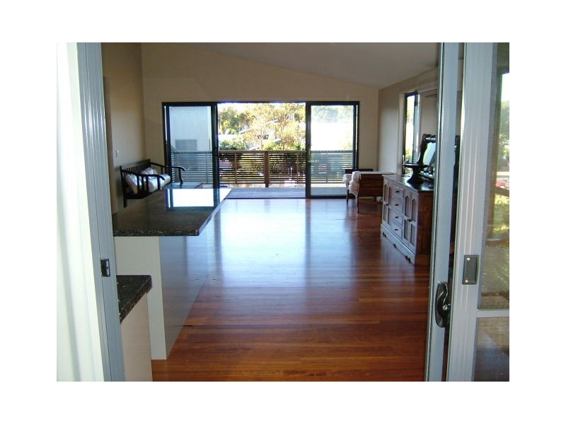 2/51 BELBOURIE CRESCENT, Boomerang Beach NSW 2428